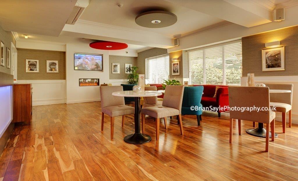 The Park Hotel Sefton Екстериор снимка