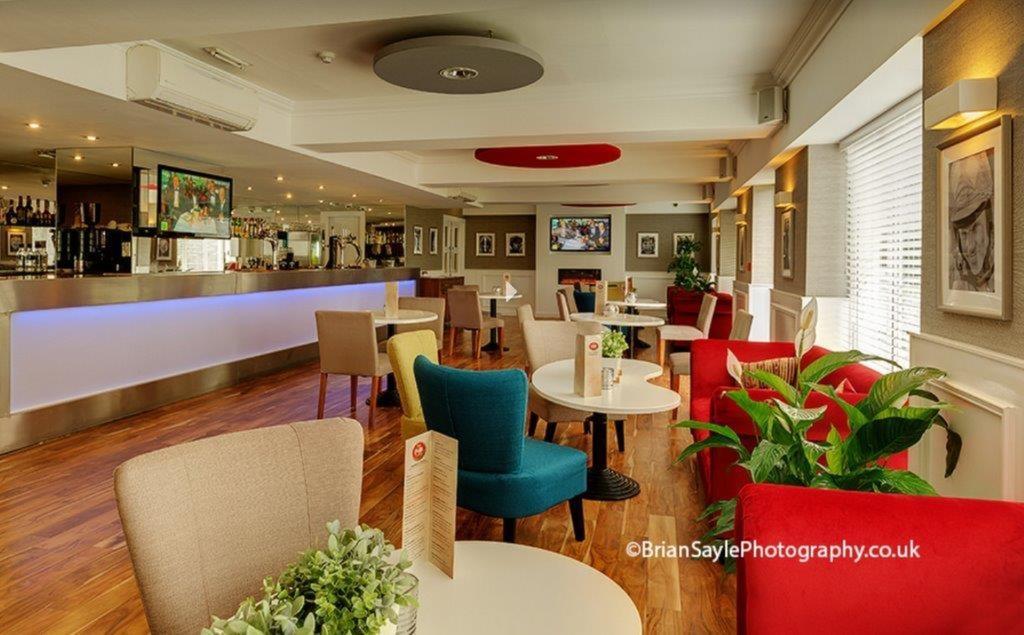 The Park Hotel Sefton Екстериор снимка