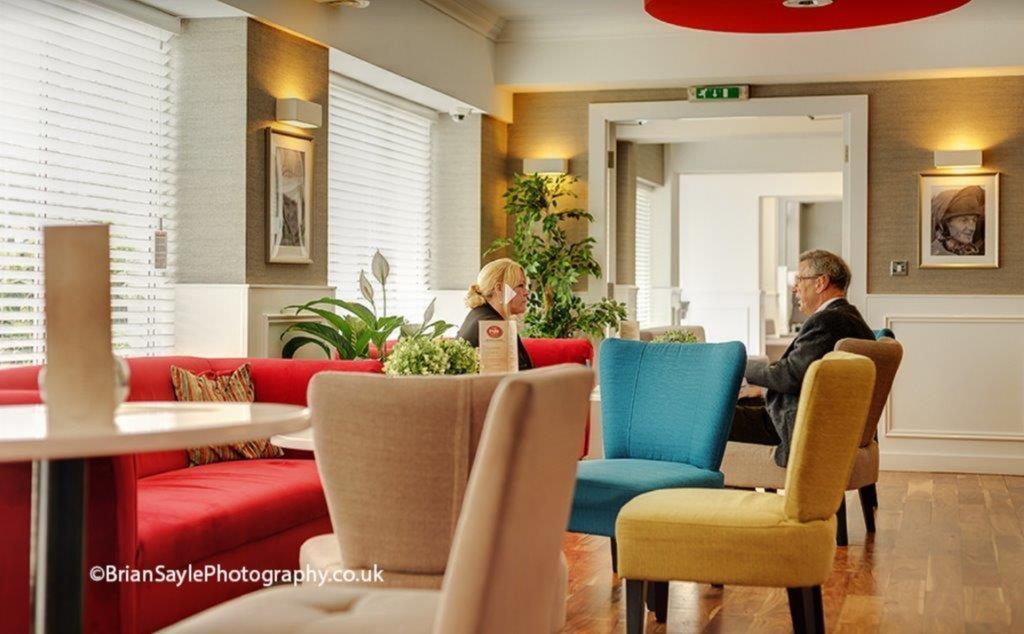 The Park Hotel Sefton Екстериор снимка