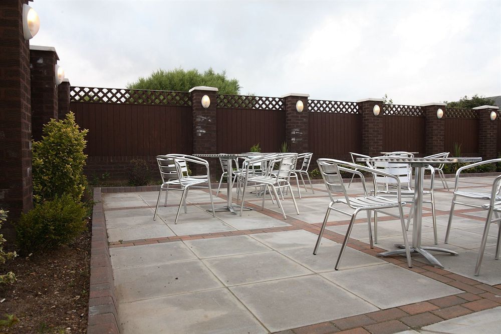The Park Hotel Sefton Екстериор снимка