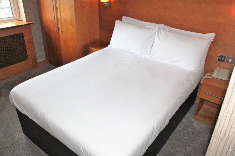 The Park Hotel Sefton Екстериор снимка