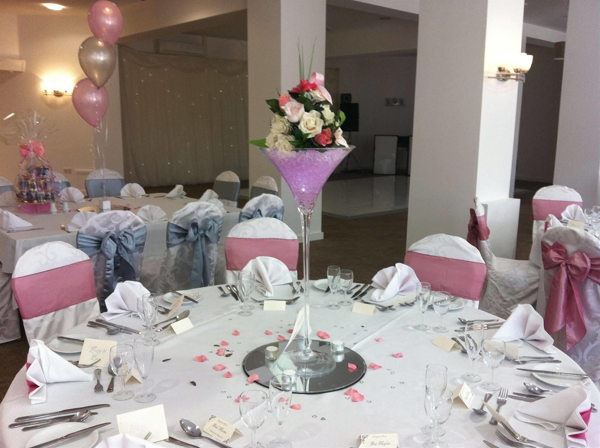 The Park Hotel Sefton Екстериор снимка