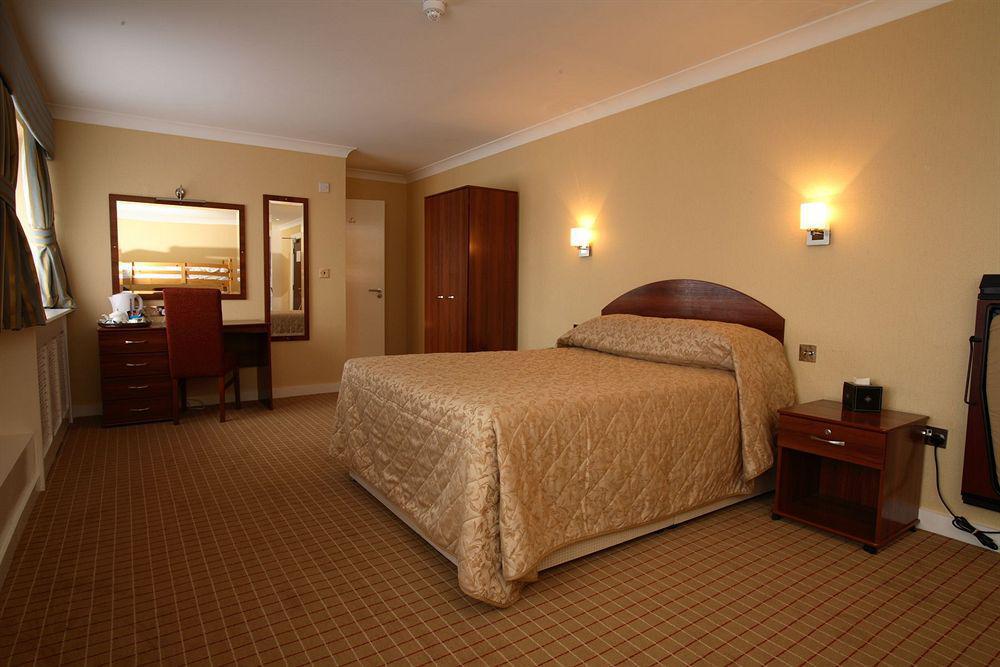 The Park Hotel Sefton Екстериор снимка