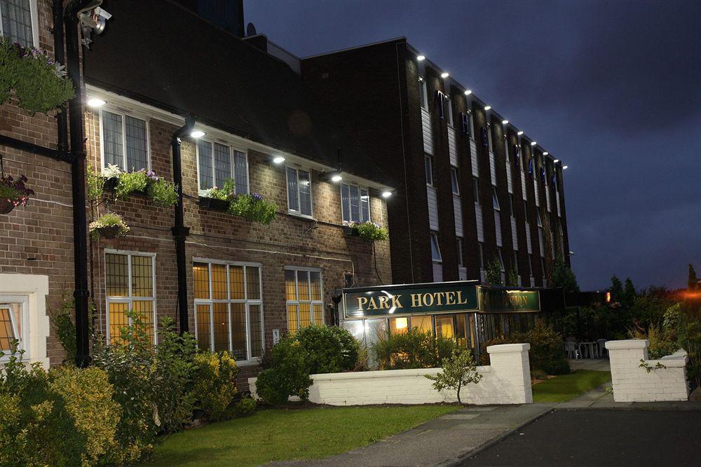 The Park Hotel Sefton Екстериор снимка