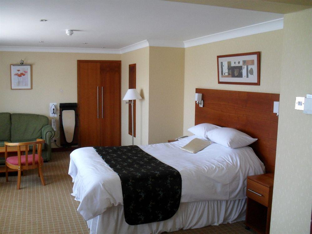 The Park Hotel Sefton Екстериор снимка